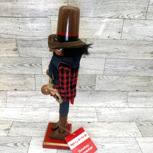 2022 NWT Merry Brite 12" Wooden Cowboy Nutcracker Figurine - Picture 5 of 10
